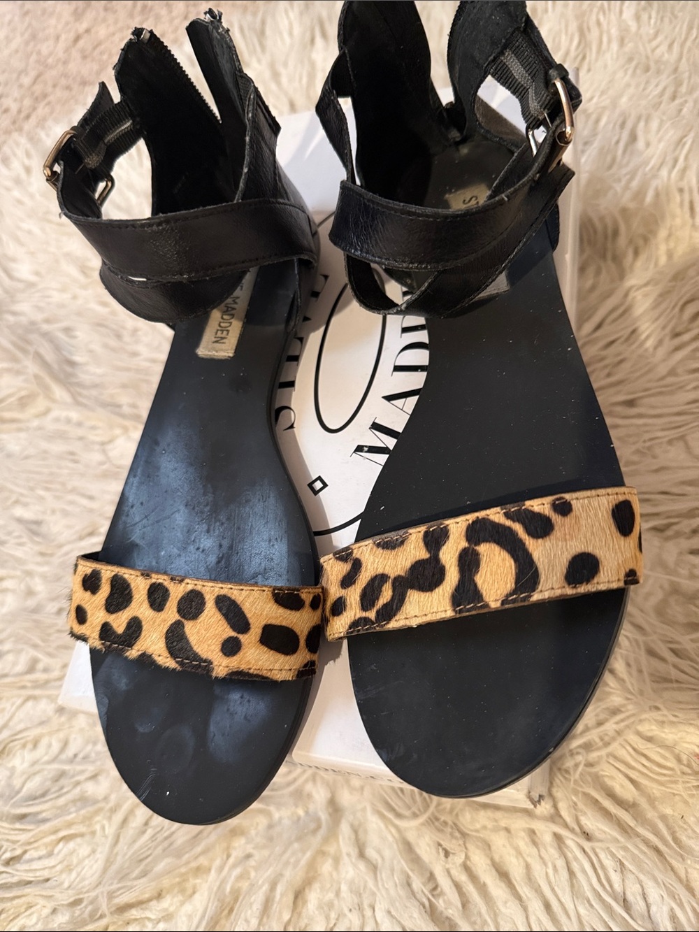 Steve Madden Black Sandals with Leopard Print Strap